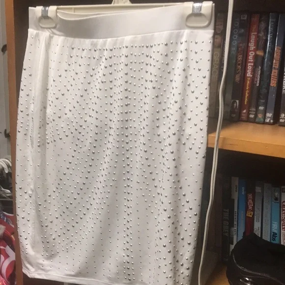 Cache - Picture 5 of 6